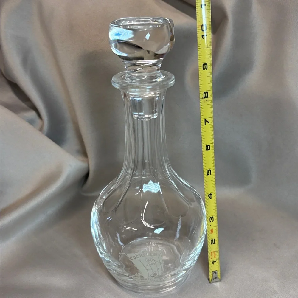 Cockburns Port Glass Decanter w/Topper - Picture 5 of 10